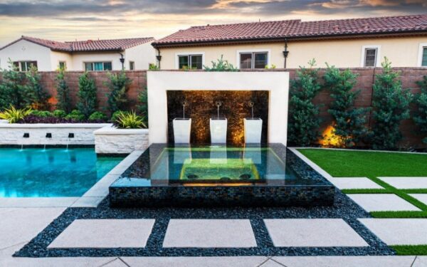 How to Work Successfully with Los Angeles Pool Contractors